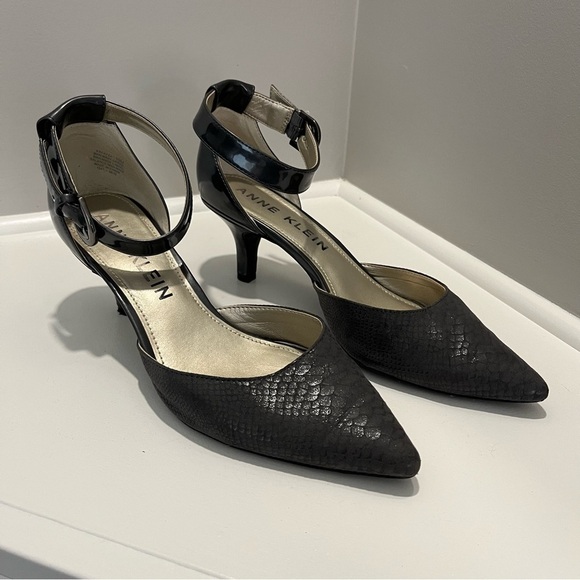 Anne Klein Fabulist Pump Gray Snakeskin Pattern Ankle Strap - Picture 3 of 13